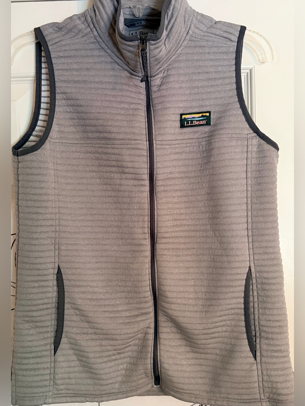 L.L. Bean Light Gray Quilted Fleece Vest Woman’s Sz S